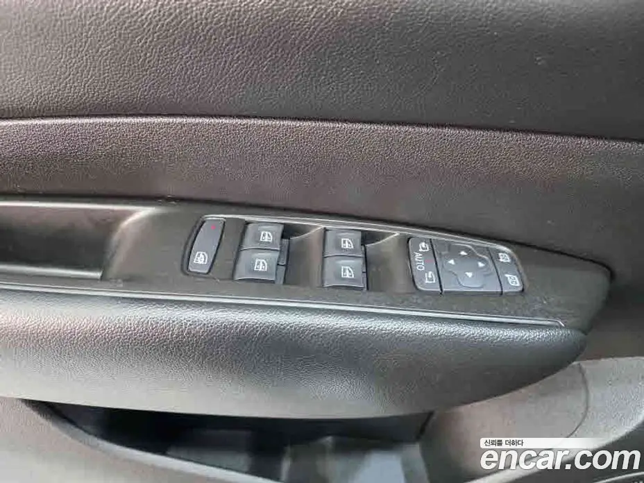 Renault (Samsung) SM6 2018 2.0 автомат (гидро), фото 14 Renault (Samsung) SM6 2018 2.0 автомат (гидро), фото 14