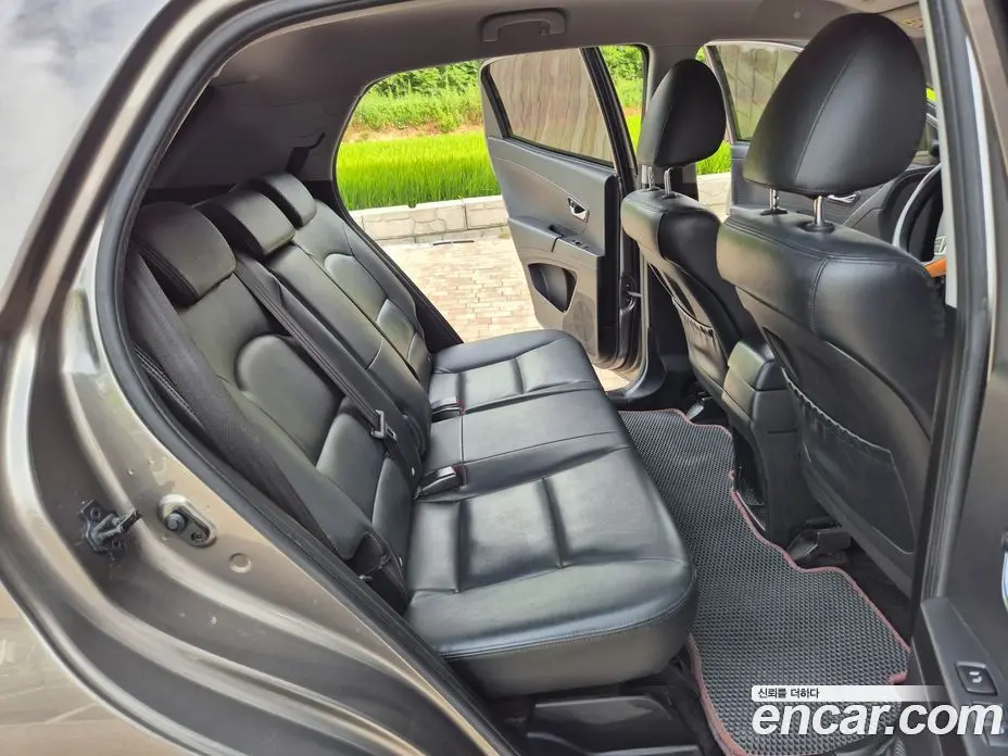 SsangYong Korando 2013 2.0 автомат (гидро), фото 16 SsangYong Korando 2013 2.0 автомат (гидро), фото 16