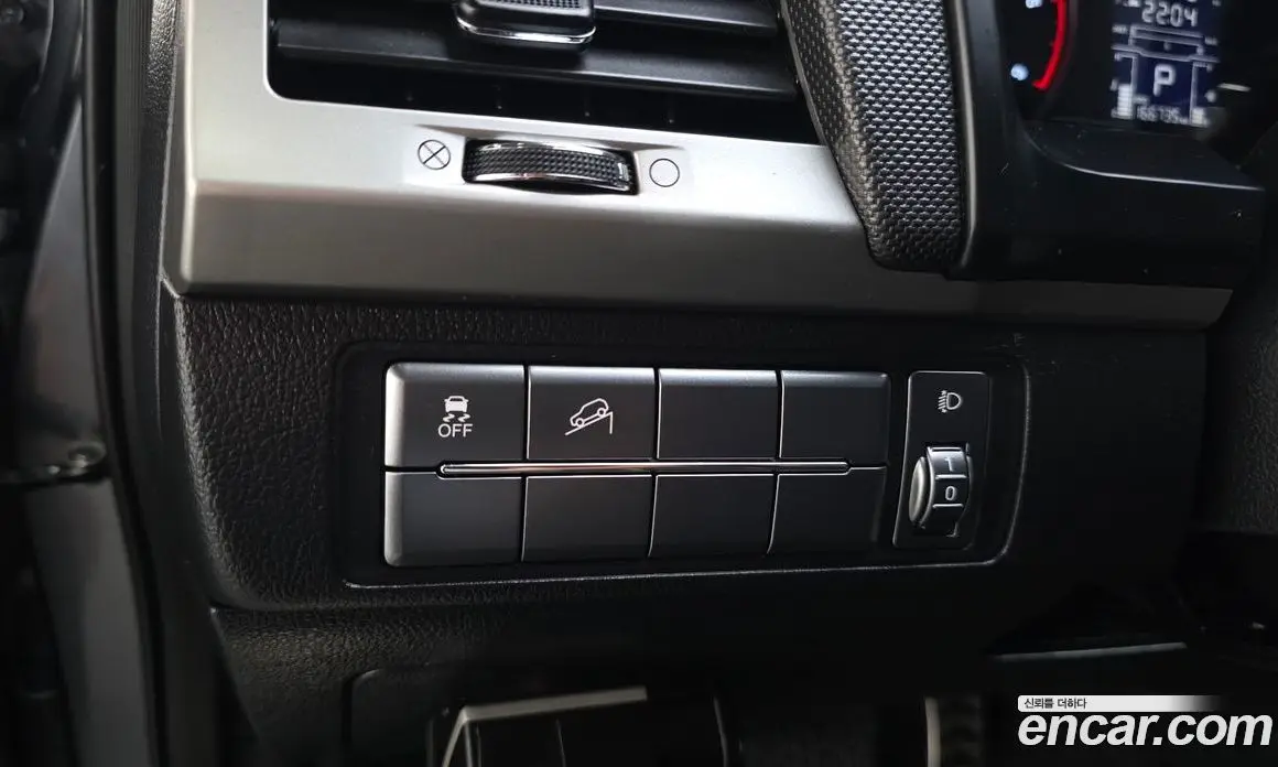 SsangYong Rexton 2018 2.2 автомат (гидро), фото 19 SsangYong Rexton 2018 2.2 автомат (гидро), фото 19