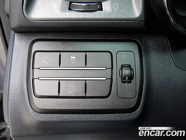 SsangYong TIBOLI 2019 1.6 автомат (гидро), миниатюра 12