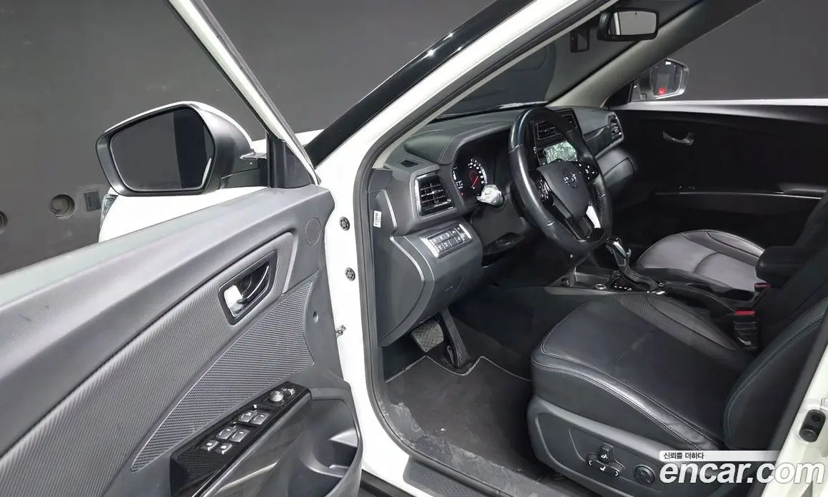 SsangYong TIBOLI 2021 1.5 автомат (гидро), фото 10 SsangYong TIBOLI 2021 1.5 автомат (гидро), фото 10