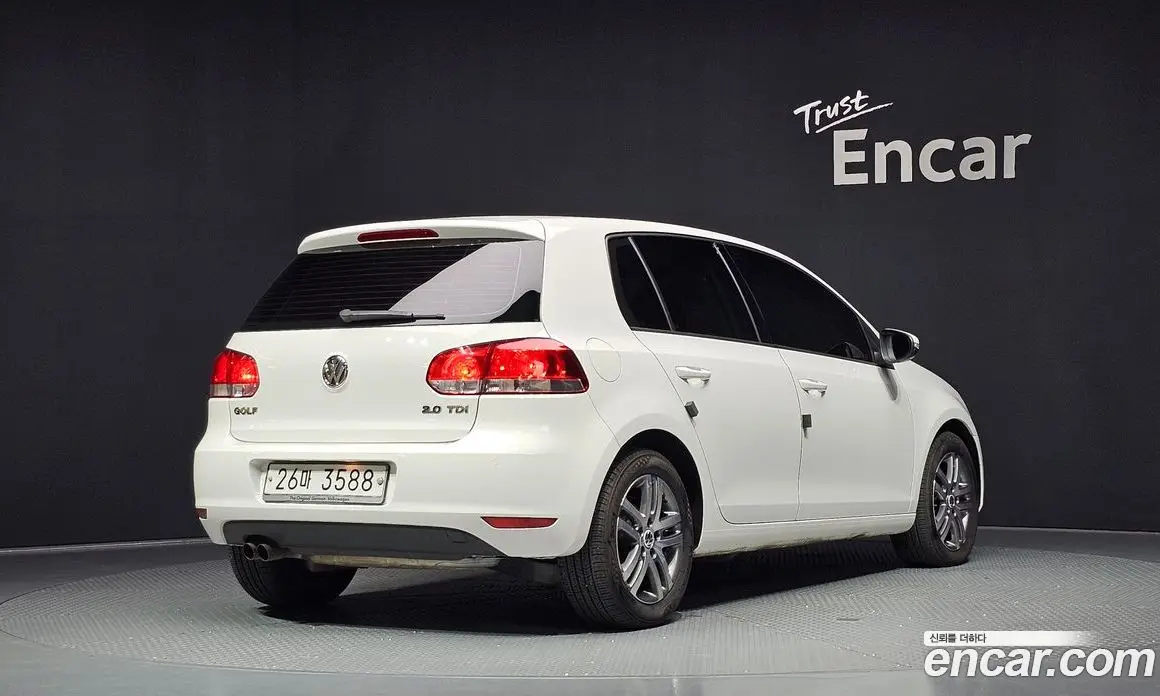 Volkswagen Golf 2010 2.0 автомат (гидро), фото 2 Volkswagen Golf 2010 2.0 автомат (гидро), фото 2