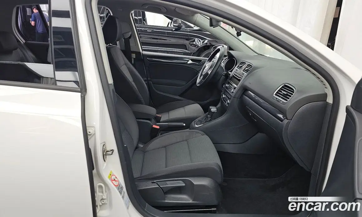 Volkswagen Golf 2010 2.0 автомат (гидро), фото 11 Volkswagen Golf 2010 2.0 автомат (гидро), фото 11