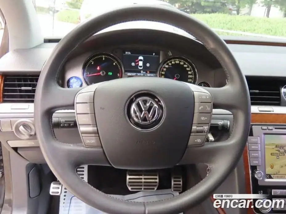 Volkswagen Phaeton 2013 3.0 автомат (гидро), фото 9 Volkswagen Phaeton 2013 3.0 автомат (гидро), фото 9