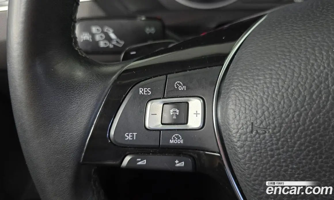 Volkswagen Tiguan 2018 2.0 автомат (гидро), фото 18