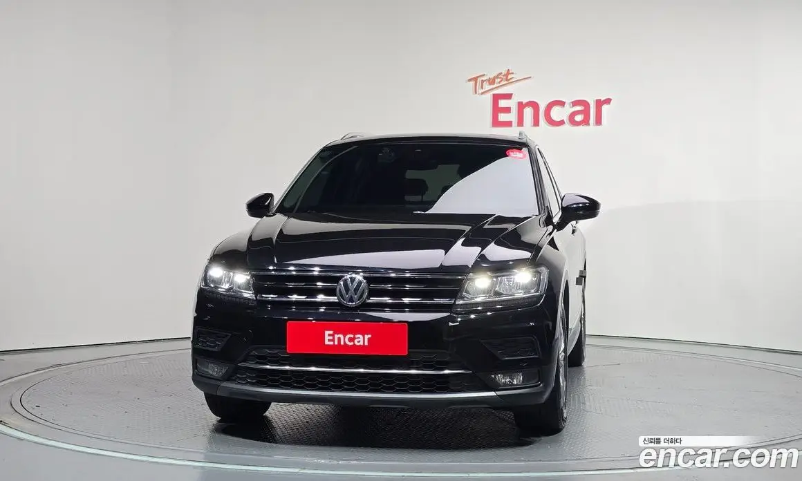 Volkswagen Tiguan 2018 2.0 автомат (гидро), фото 3