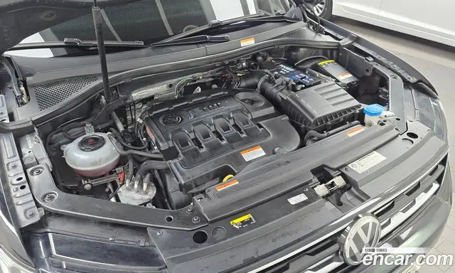 Volkswagen Tiguan 2018 2.0 автомат (гидро), миниатюра 6