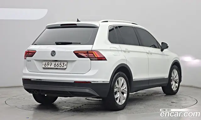 Volkswagen Tiguan 2018 2.0 автомат (гидро), миниатюра 2 Volkswagen Tiguan 2018 2.0 автомат (гидро), миниатюра 2