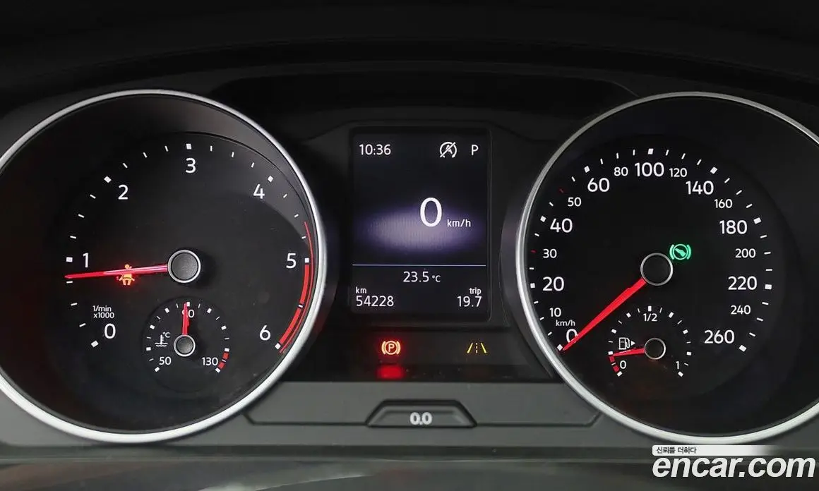 Volkswagen Tiguan 2018 2.0 автомат (гидро), фото 7 Volkswagen Tiguan 2018 2.0 автомат (гидро), фото 7