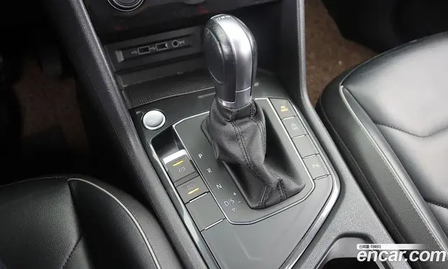 Volkswagen Tiguan 2018 2.0 автомат (гидро), миниатюра 8 Volkswagen Tiguan 2018 2.0 автомат (гидро), миниатюра 8