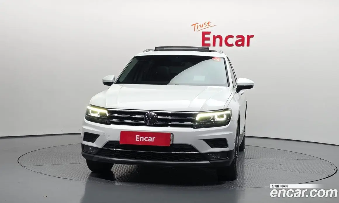 Volkswagen Tiguan 2019 2.0 автомат (гидро), фото 3