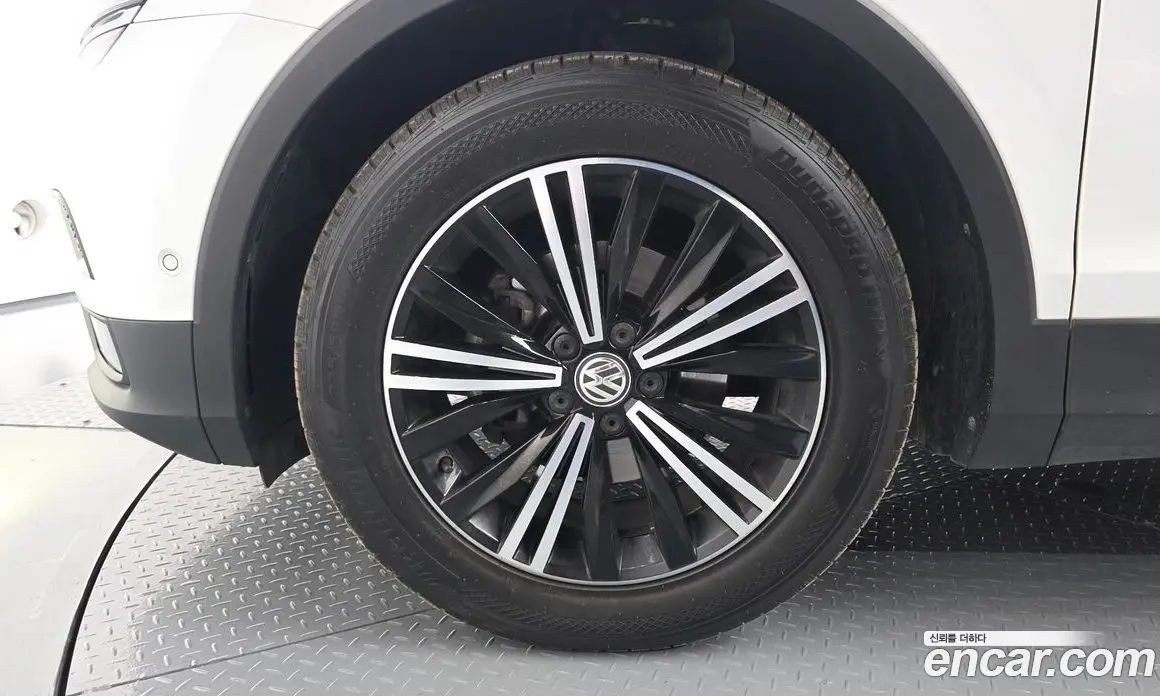 Volkswagen Tiguan 2019 2.0 автомат (гидро), фото 5