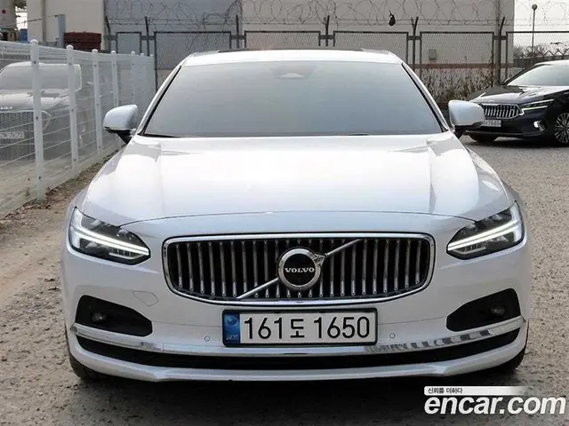 Volvo S90, 2022, 99 880 км