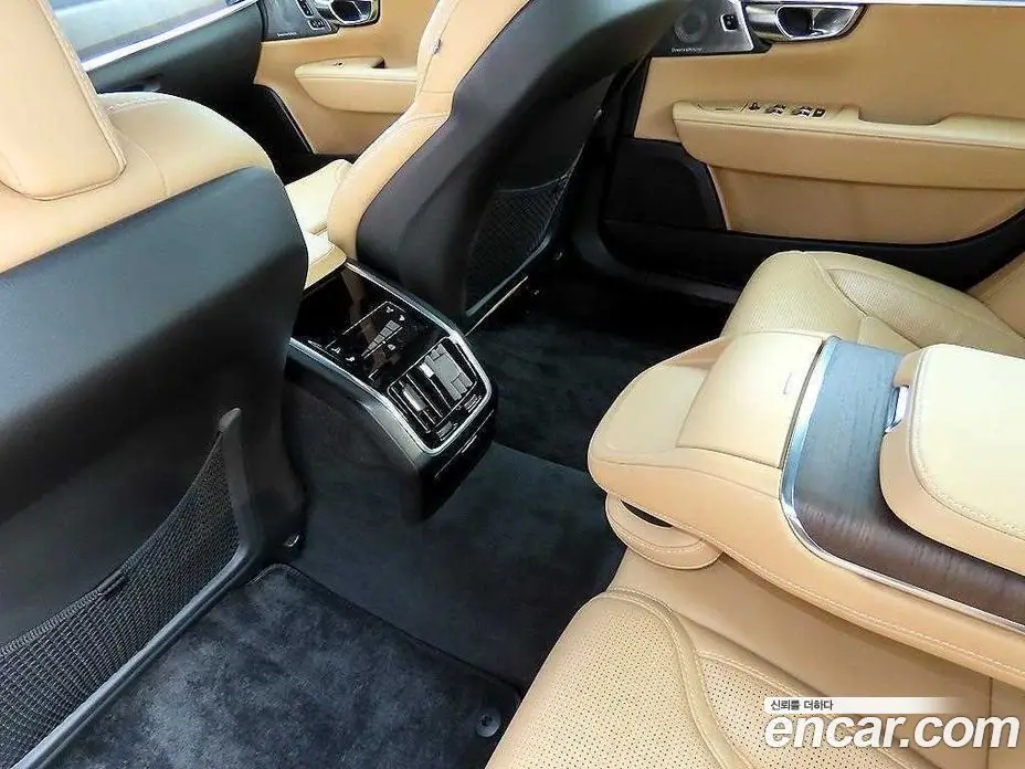 Volvo S90 2022 2.0 автомат (гидро), фото 16 Volvo S90 2022 2.0 автомат (гидро), фото 16