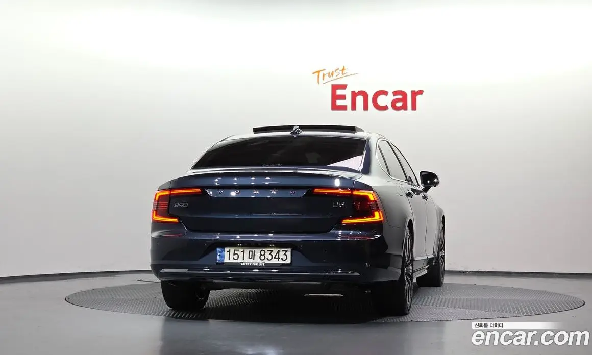 Volvo S90 2023 2.0 автомат (гидро), фото 4 Volvo S90 2023 2.0 автомат (гидро), фото 4