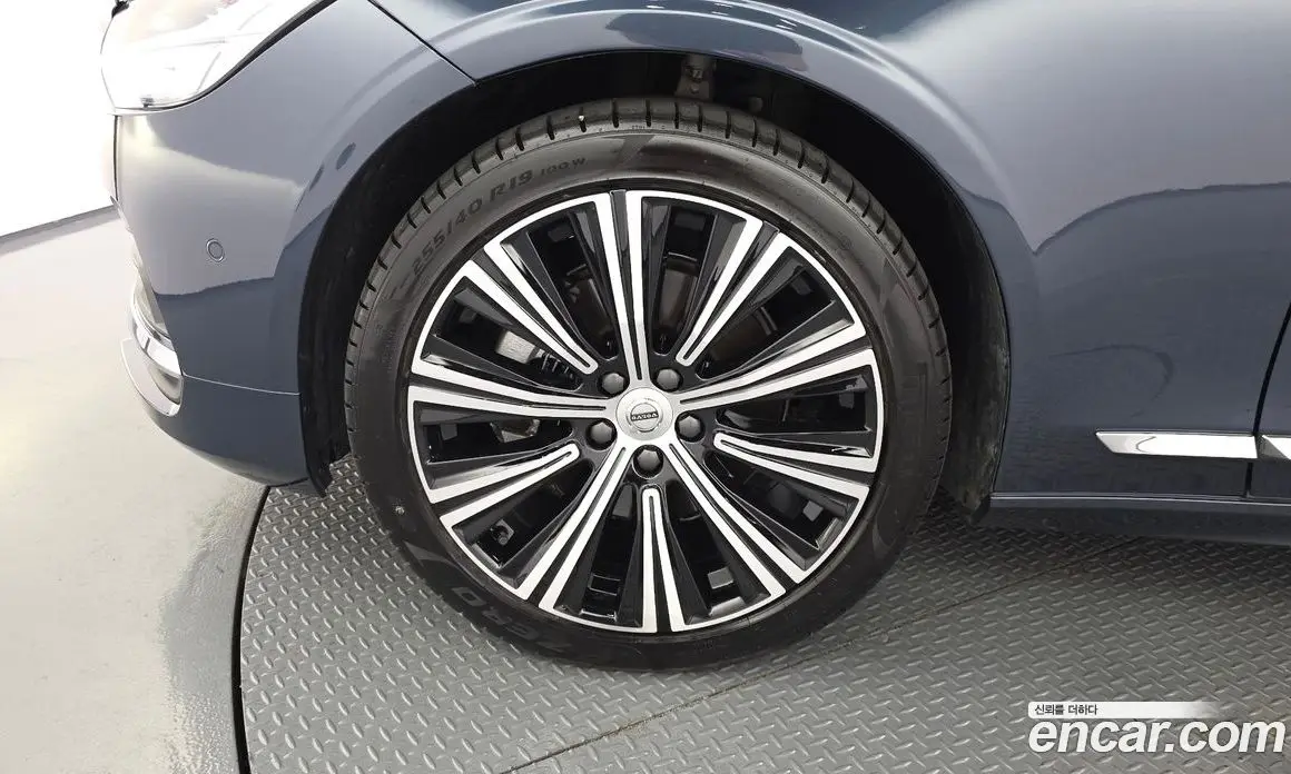 Volvo S90 2023 2.0 автомат (гидро), фото 5 Volvo S90 2023 2.0 автомат (гидро), фото 5