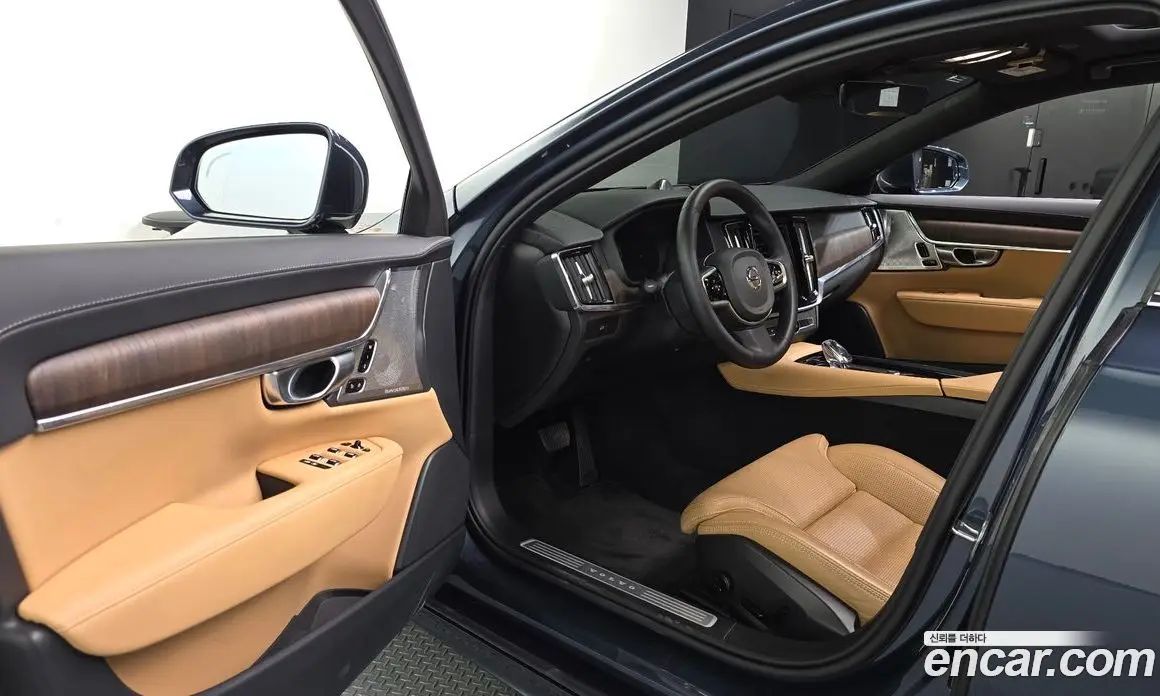 Volvo S90 2023 2.0 автомат (гидро), фото 10 Volvo S90 2023 2.0 автомат (гидро), фото 10