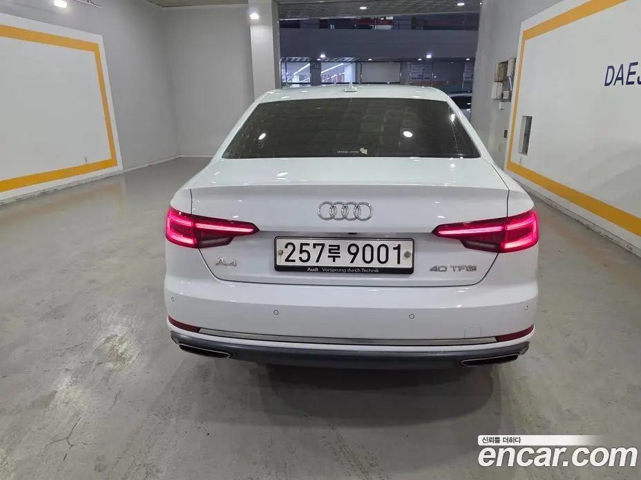 Audi A4 2019 2.0 автомат (гидро), фото 5 Audi A4 2019 2.0 автомат (гидро), фото 5