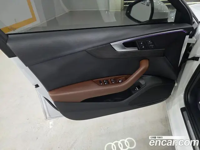 Audi A4 2019 2.0 автомат (гидро), миниатюра 7 Audi A4 2019 2.0 автомат (гидро), миниатюра 7