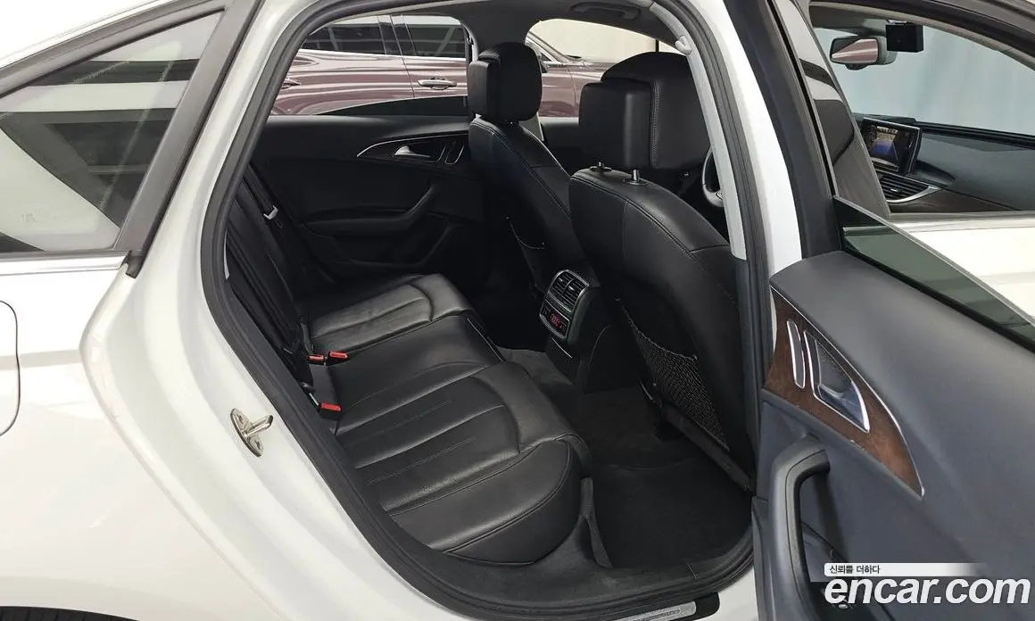 Audi A6 2015 2.0 автомат (гидро), фото 12