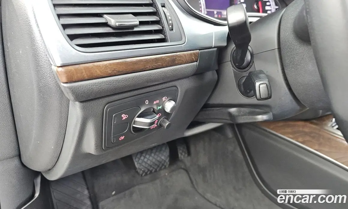 Audi A6 2015 2.0 автомат (гидро), фото 16