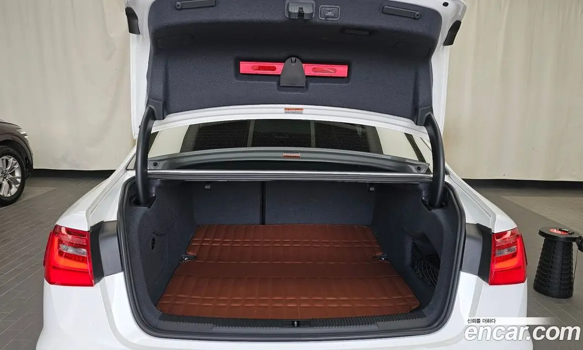 Audi A6 2015 2.0 автомат (гидро), фото 20