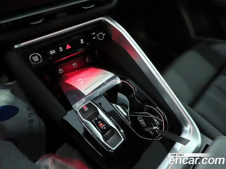 Audi Q5 2025 2.0 автомат (гидро), фото 12