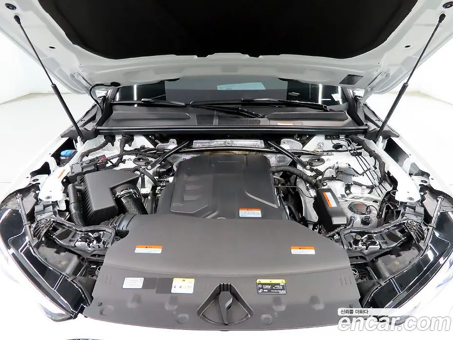 Audi Q5 2025 2.0 автомат (гидро), фото 6