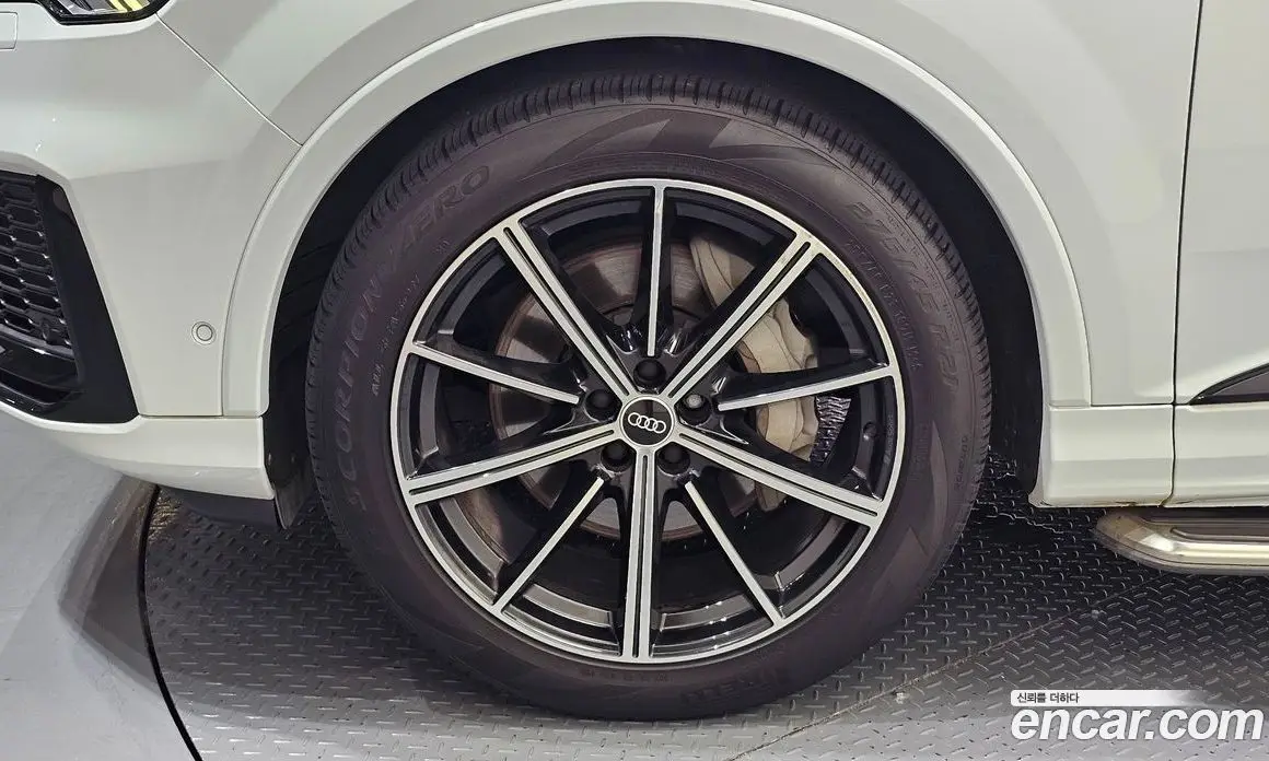 Audi Q7 2021 3.0 автомат (гидро), фото 5 Audi Q7 2021 3.0 автомат (гидро), фото 5