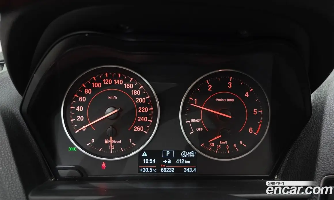 BMW 1 серия 2015 2.0 автомат (гидро), фото 8