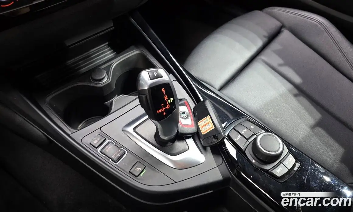 BMW 1 серия 2015 2.0 автомат (гидро), фото 9