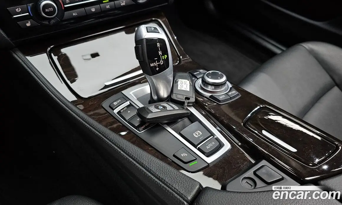 BMW 5 серия 2013 2.0 автомат (гидро), фото 9