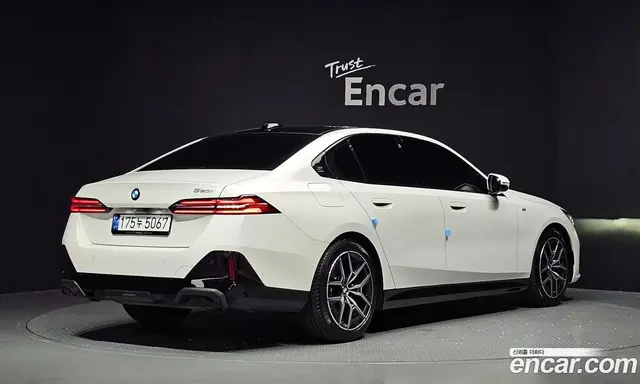 BMW 5 серия 2025 2.0 автомат (гидро), миниатюра 2