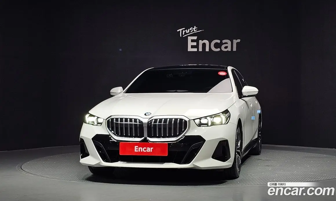 BMW 5 серия 2025 2.0 автомат (гидро), фото 3