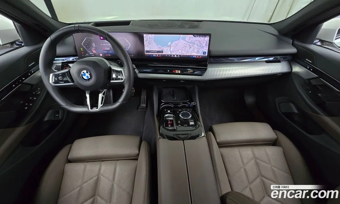 BMW 5 серия 2025 2.0 автомат (гидро), фото 7