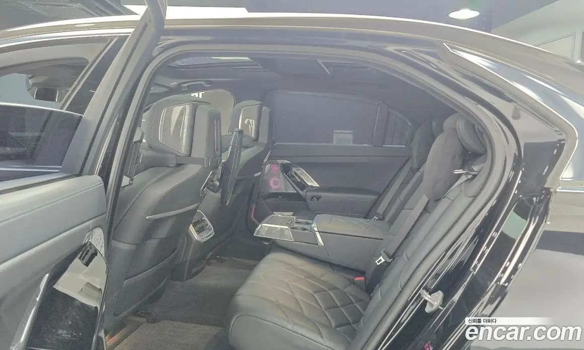 BMW i7 2024 0.3 автомат (гидро), фото 12 BMW i7 2024 0.3 автомат (гидро), фото 12
