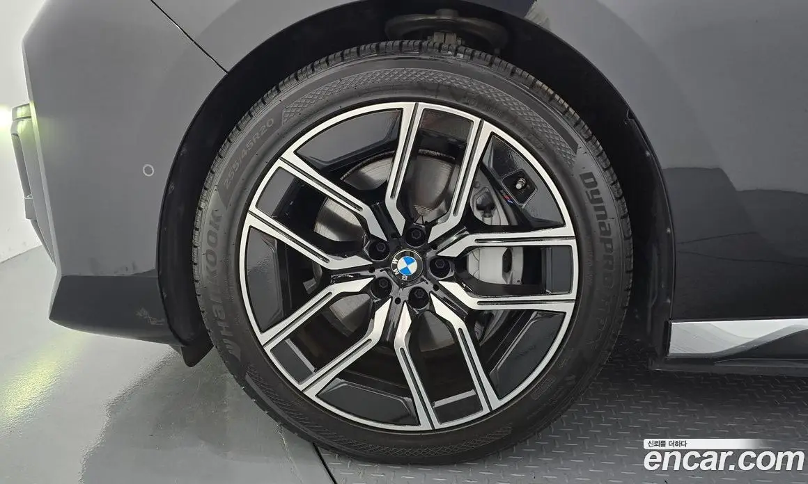 BMW i7 2024 0.3 автомат (гидро), фото 5 BMW i7 2024 0.3 автомат (гидро), фото 5