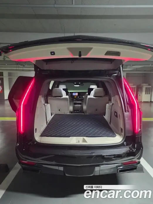 Cadillac Escalade 2022 6.2 автомат (гидро), фото 14 Cadillac Escalade 2022 6.2 автомат (гидро), фото 14
