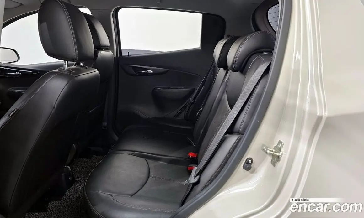 Chevrolet Spark 2016 1.0 автомат (гидро), фото 12