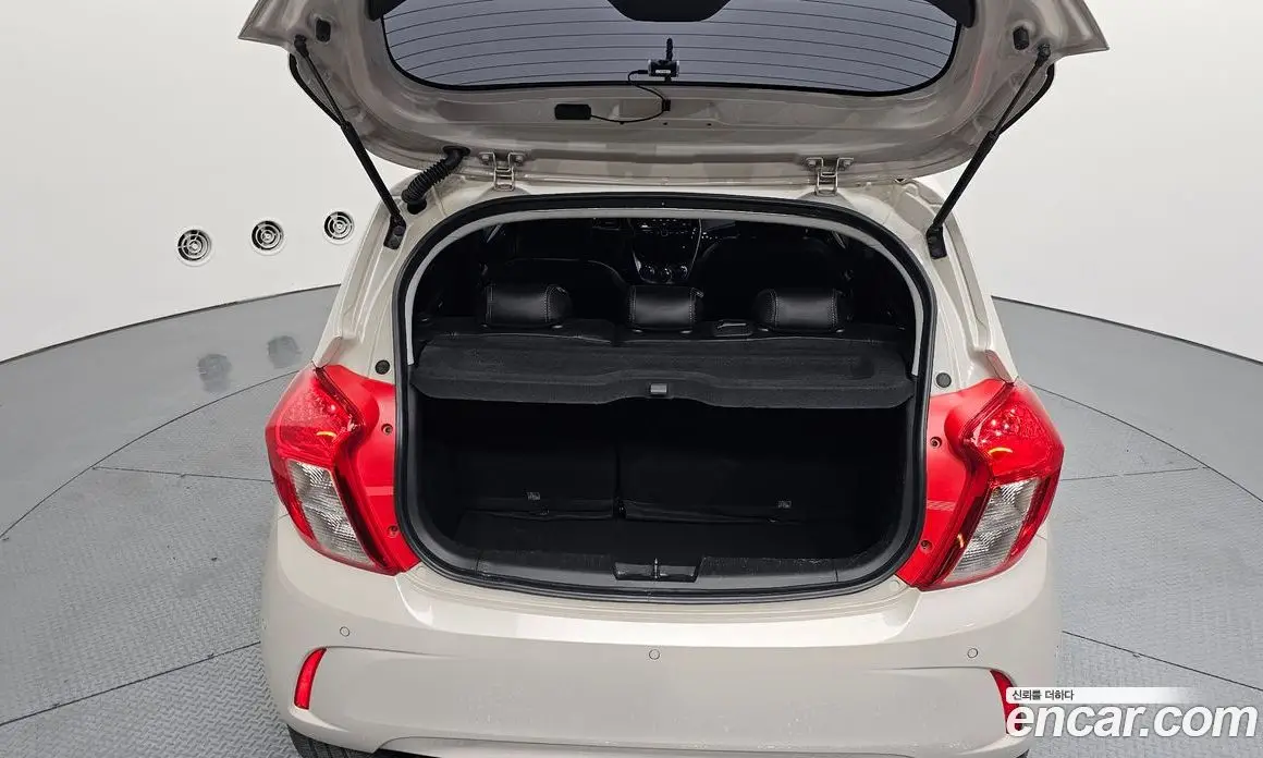 Chevrolet Spark 2016 1.0 автомат (гидро), фото 20
