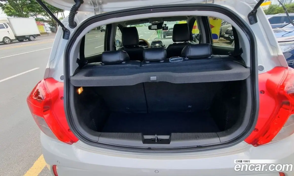 Chevrolet Spark 2016 1.0 автомат (гидро), фото 11