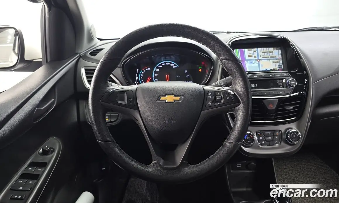 Chevrolet Spark 2019 1.0 автомат (гидро), фото 13