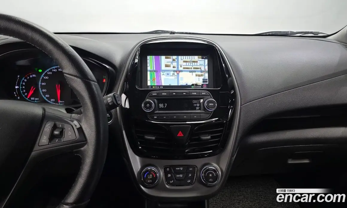 Chevrolet Spark 2019 1.0 автомат (гидро), фото 14
