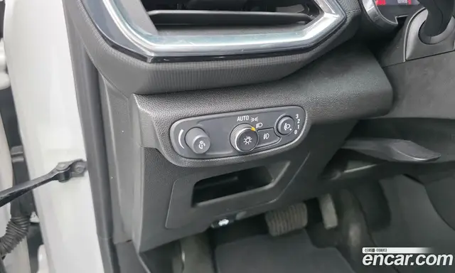 Chevrolet TrailBlazer 2020 1.3 автомат (гидро), миниатюра 12