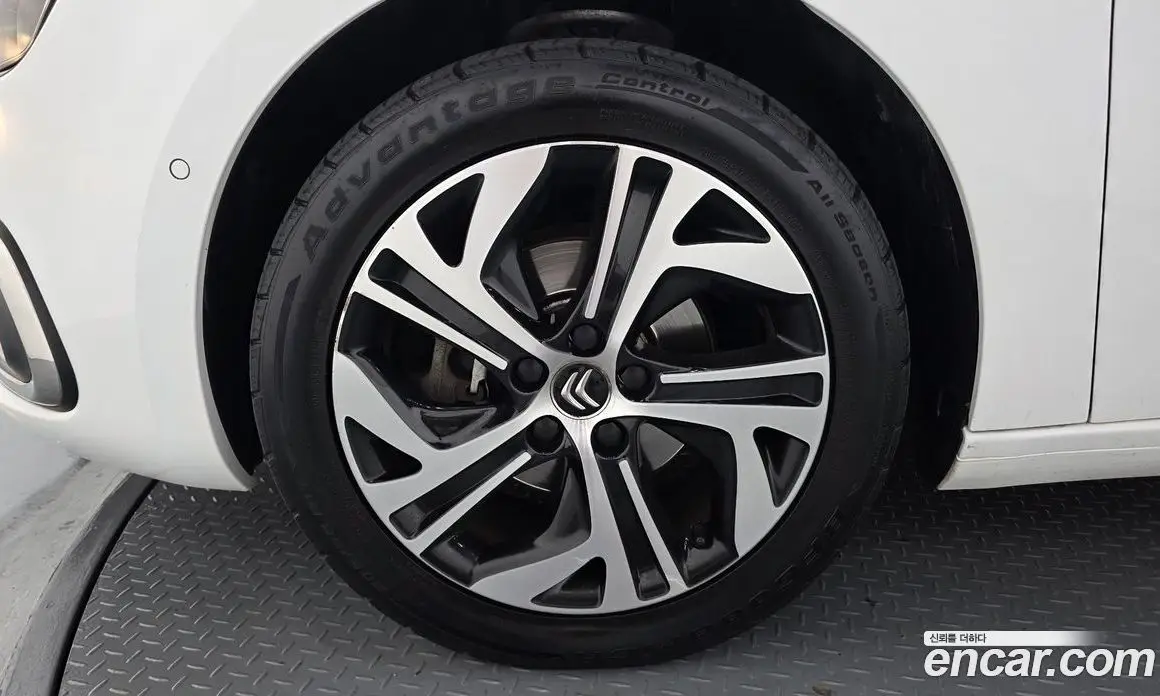 Citroen C4 Picasso 2018 1.6 автомат (гидро), фото 5 Citroen C4 Picasso 2018 1.6 автомат (гидро), фото 5