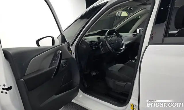 Citroen C4 Picasso 2018 1.6 автомат (гидро), миниатюра 10 Citroen C4 Picasso 2018 1.6 автомат (гидро), миниатюра 10