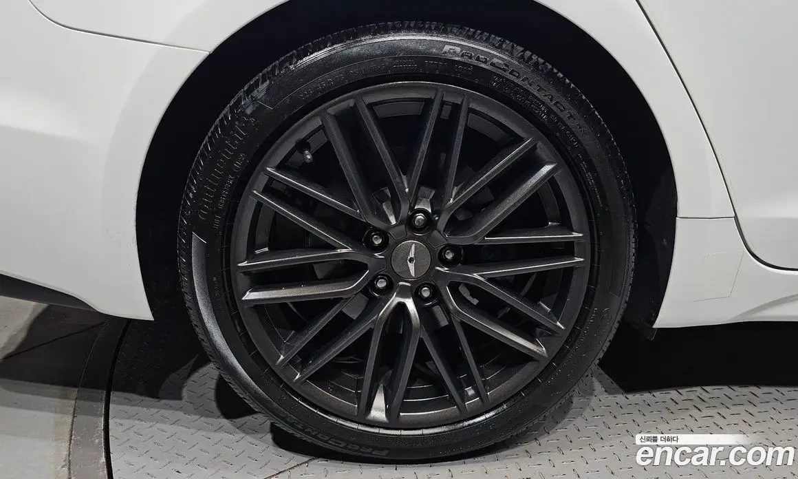 Genesis G70 2019 2.0 автомат (гидро), фото 5 Genesis G70 2019 2.0 автомат (гидро), фото 5