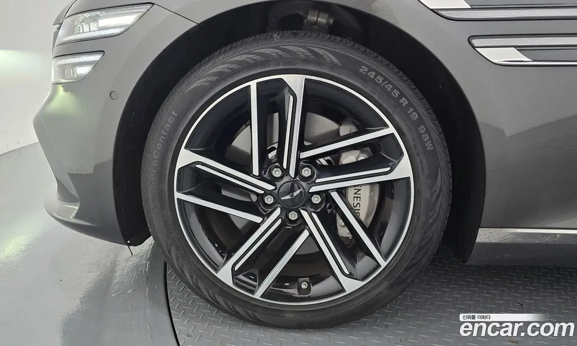 Genesis G80 2025 2.5 автомат (гидро), фото 5 Genesis G80 2025 2.5 автомат (гидро), фото 5