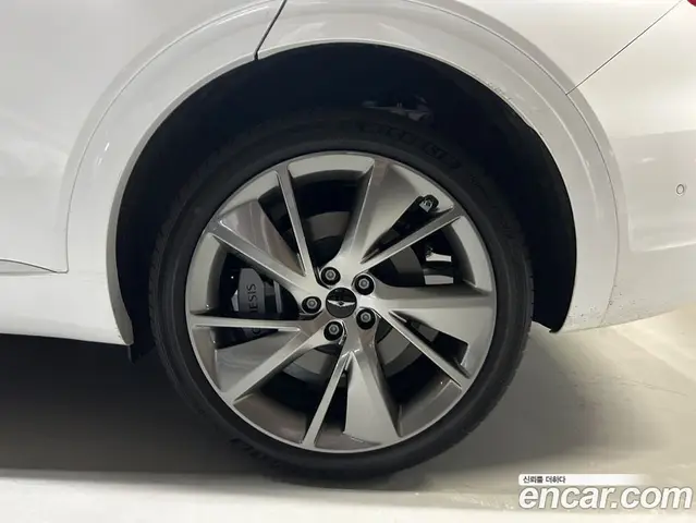 Genesis GV70 2024 2.5 автомат (гидро), миниатюра 5 Genesis GV70 2024 2.5 автомат (гидро), миниатюра 5