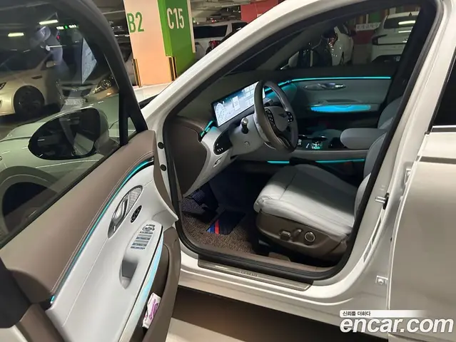 Genesis GV70 2024 2.5 автомат (гидро), миниатюра 10 Genesis GV70 2024 2.5 автомат (гидро), миниатюра 10